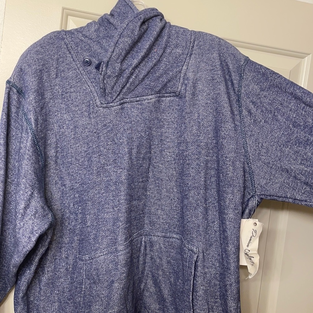Alpha Beta blue men’s size Large turtle neck style sweater
